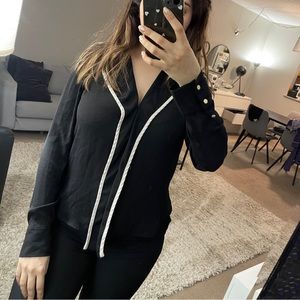 DKNY Top With White Tip Ruffle Size M